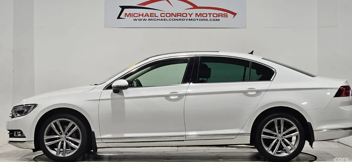 Volkswagen Passat Saloon, Diesel, 2017, White