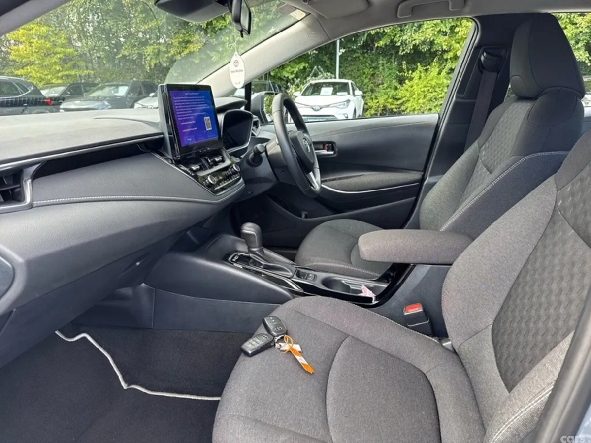 Toyota Corolla Saloon, Petrol Hybrid, 2024, Grey
