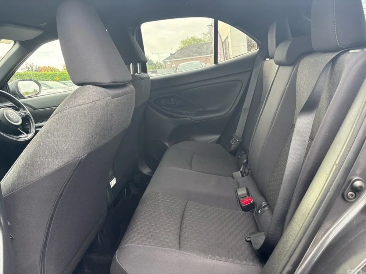 Toyota Yaris Cross SUV, Petrol Hybrid, 2026, Grey