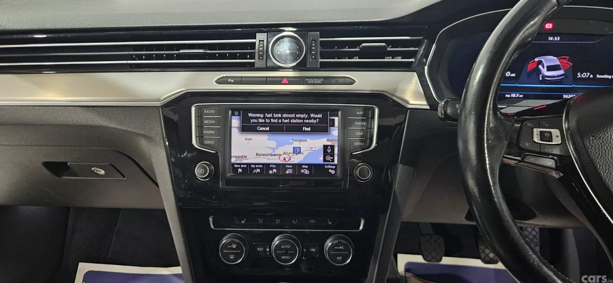 Volkswagen Passat Saloon, Diesel, 2017, White