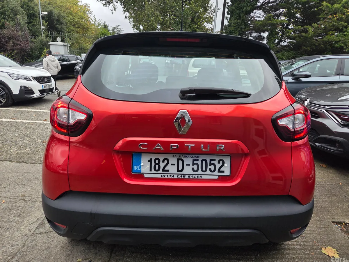 Renault Captur Hatchback, Petrol, 2018, Red