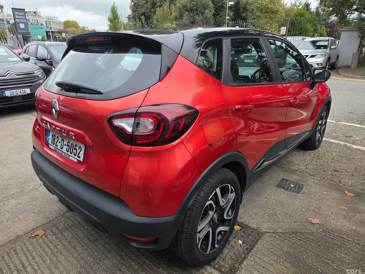 Renault Captur Hatchback, Petrol, 2018, Red