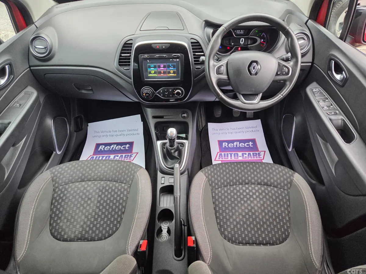 Renault Captur Hatchback, Petrol, 2018, Red