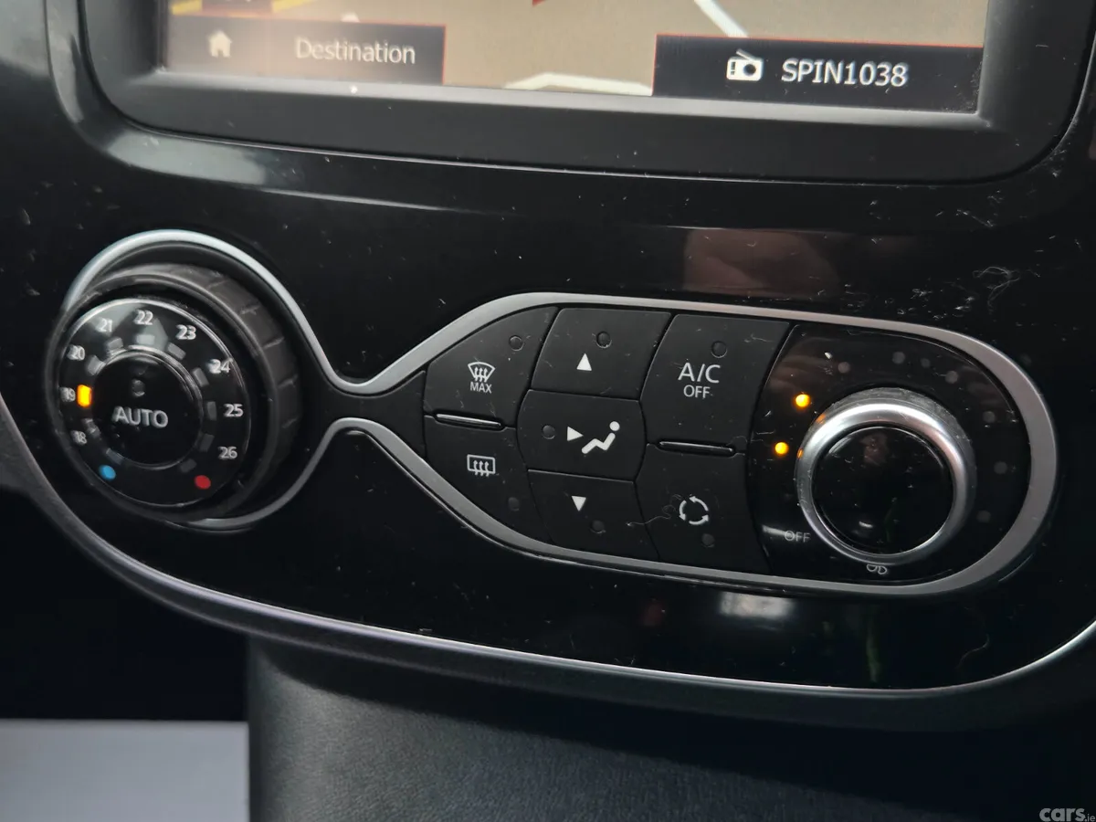 Renault Captur Hatchback, Petrol, 2018, Red