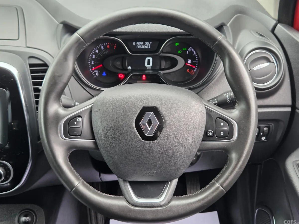 Renault Captur Hatchback, Petrol, 2018, Red