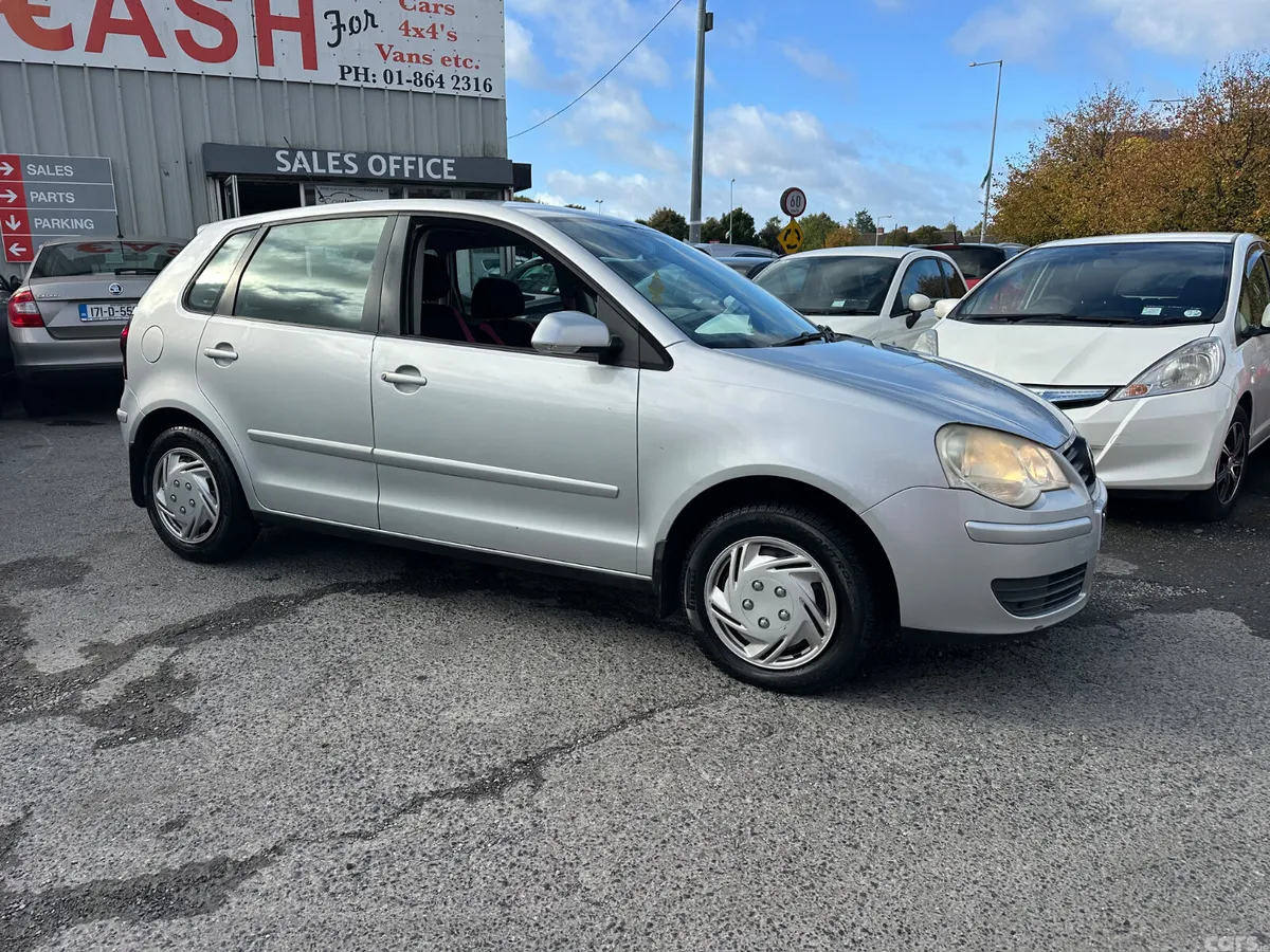 Volkswagen Polo Hatchback, Petrol, 2008, Silver
