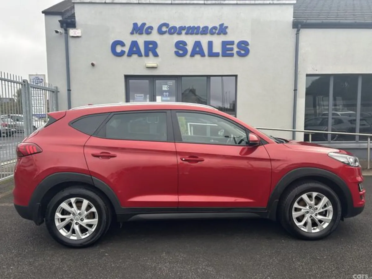 Hyundai Tucson MPV, Diesel, 2019, Red