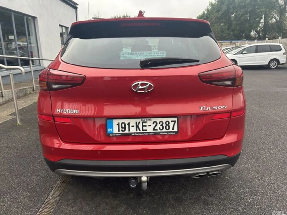 Hyundai Tucson MPV, Diesel, 2019, Red