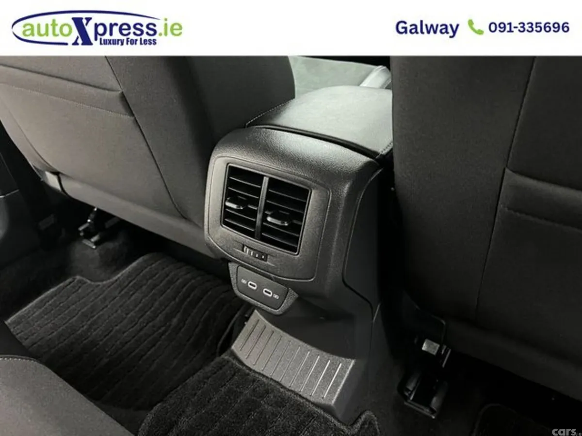 Volkswagen T-Roc SUV, Diesel, 2023, Green