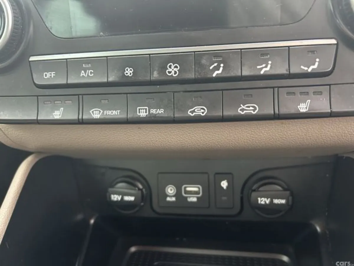Hyundai Tucson MPV, Diesel, 2019, Red