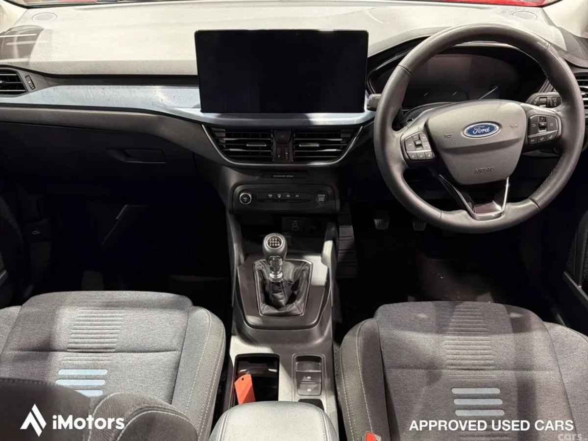 Ford Focus Hatchback, Petrol, 2024, Red