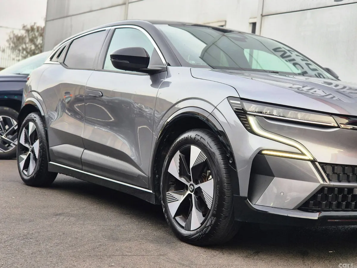 Renault Megane E-Tech Hatchback, Electric, 2026, Grey