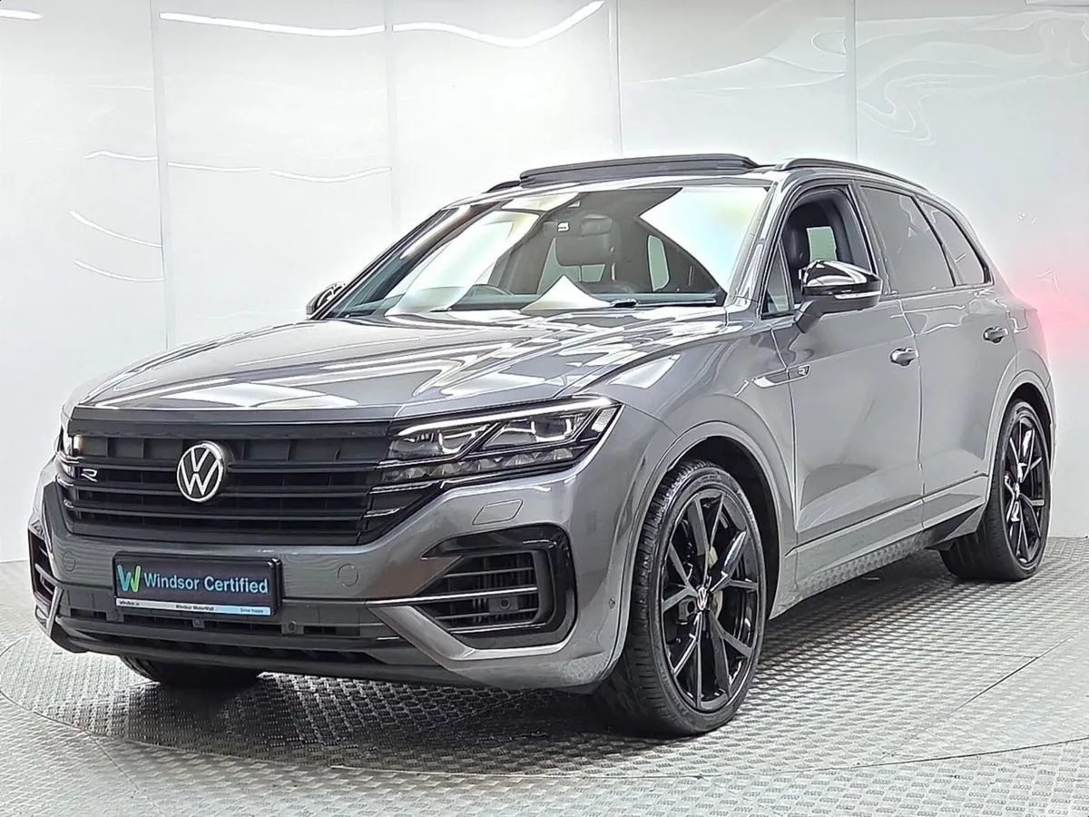 Volkswagen Touareg SUV, Petrol Plug-in Hybrid, 2023, Grey