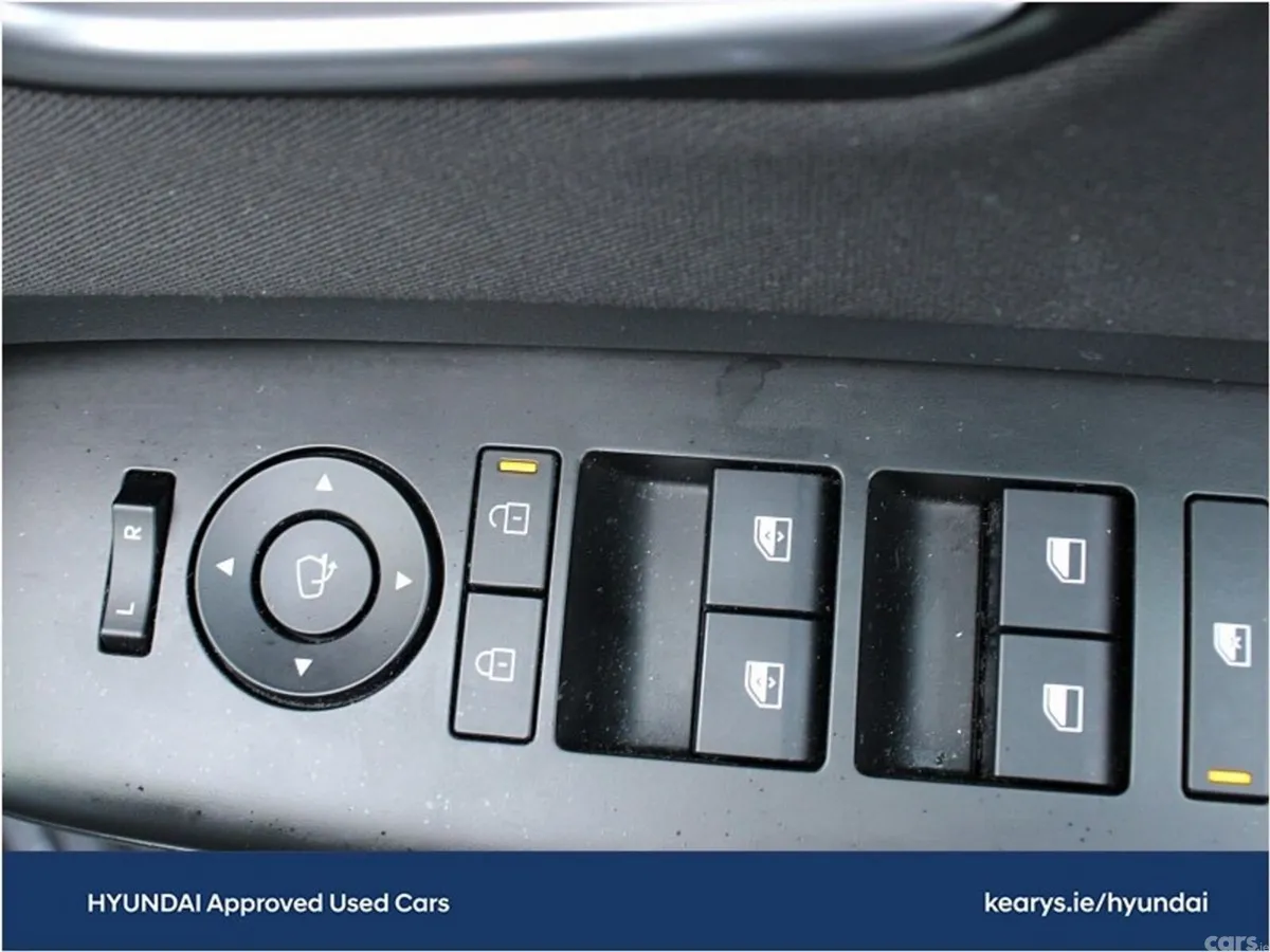 Hyundai KONA Hatchback, Petrol Hybrid, 2027, Green