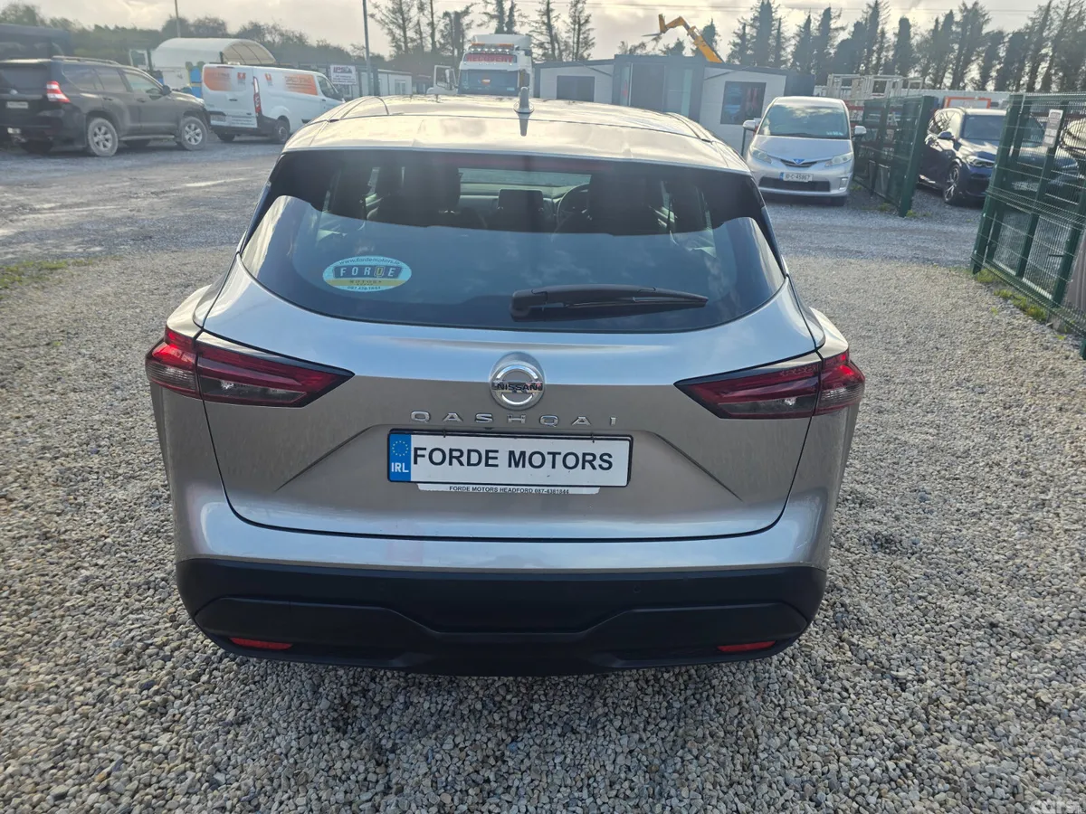 Nissan Qashqai MPV, Petrol, 2022, Grey