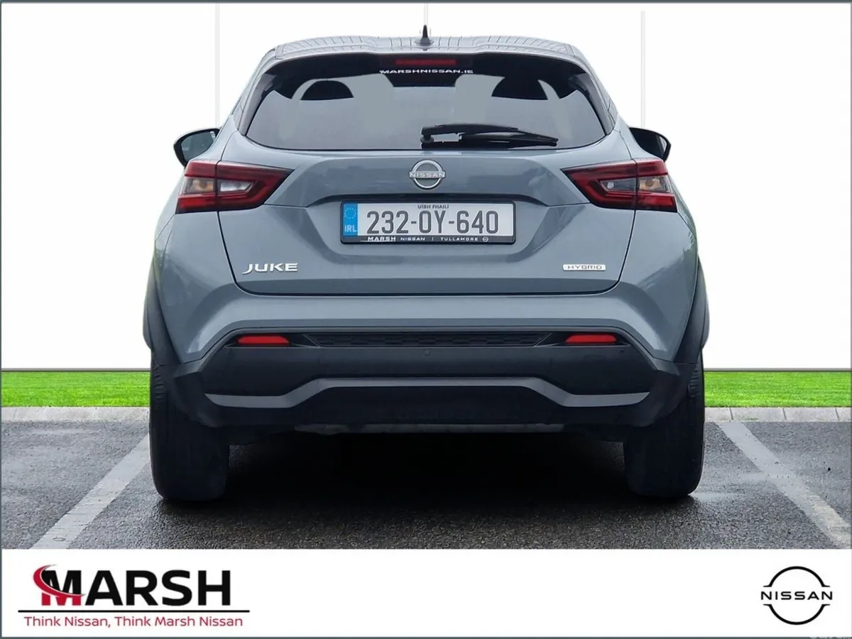 Nissan Juke SUV, Petrol Hybrid, 2023, Grey