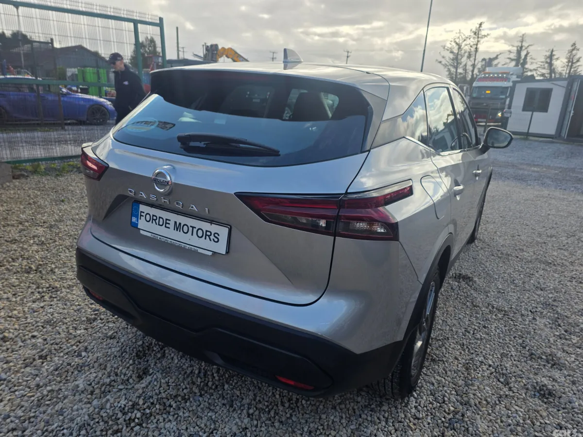 Nissan Qashqai MPV, Petrol, 2022, Grey