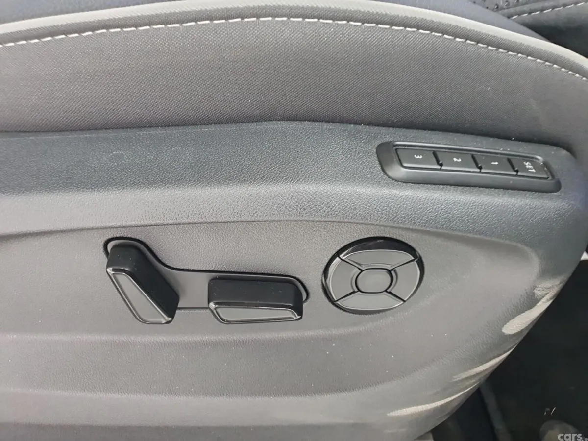 Skoda Kodiaq SUV, Petrol Plug-in Hybrid, 2026, Grey