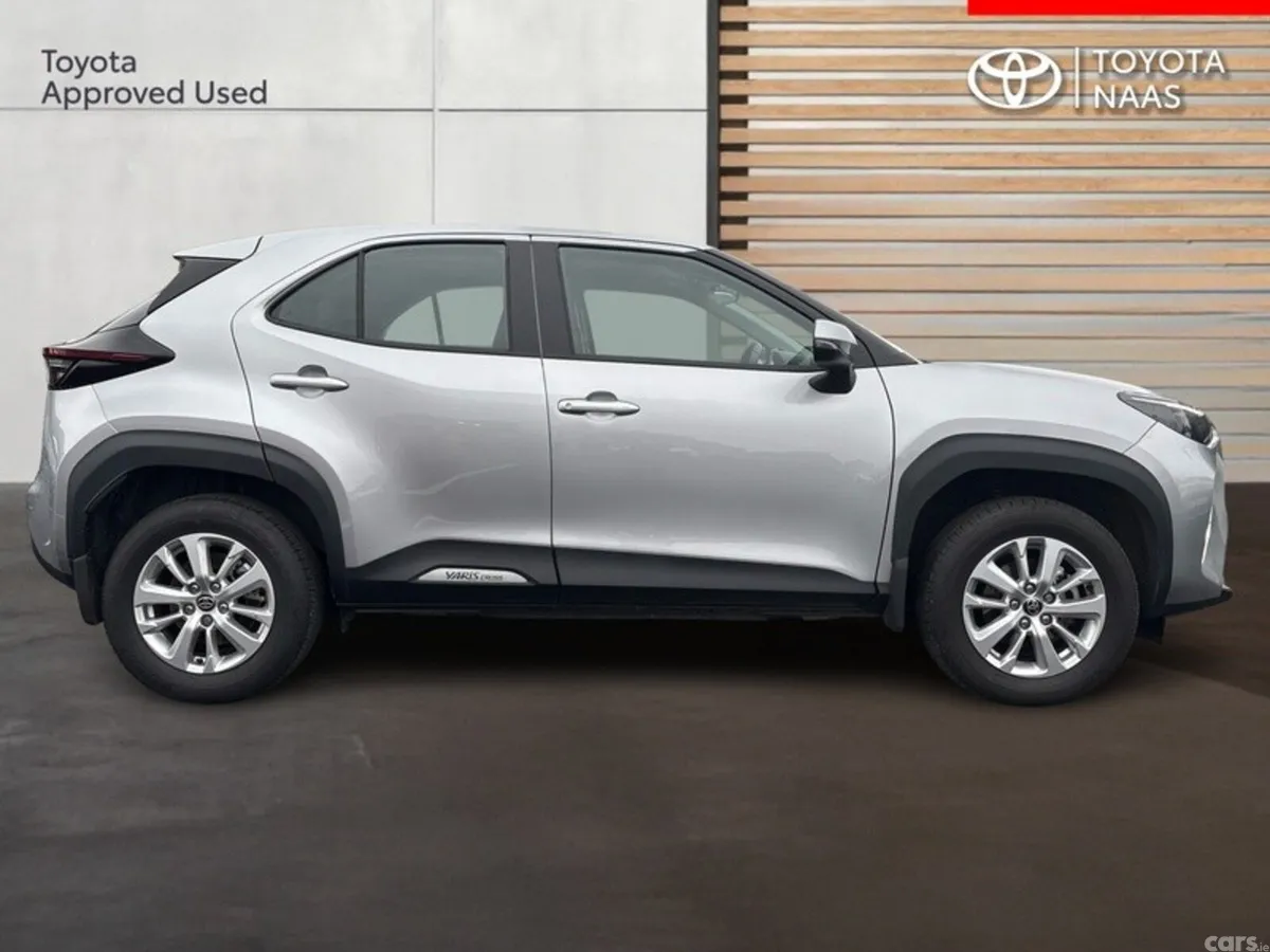 Toyota Yaris Cross Hatchback, Petrol Hybrid, 2026, Grey