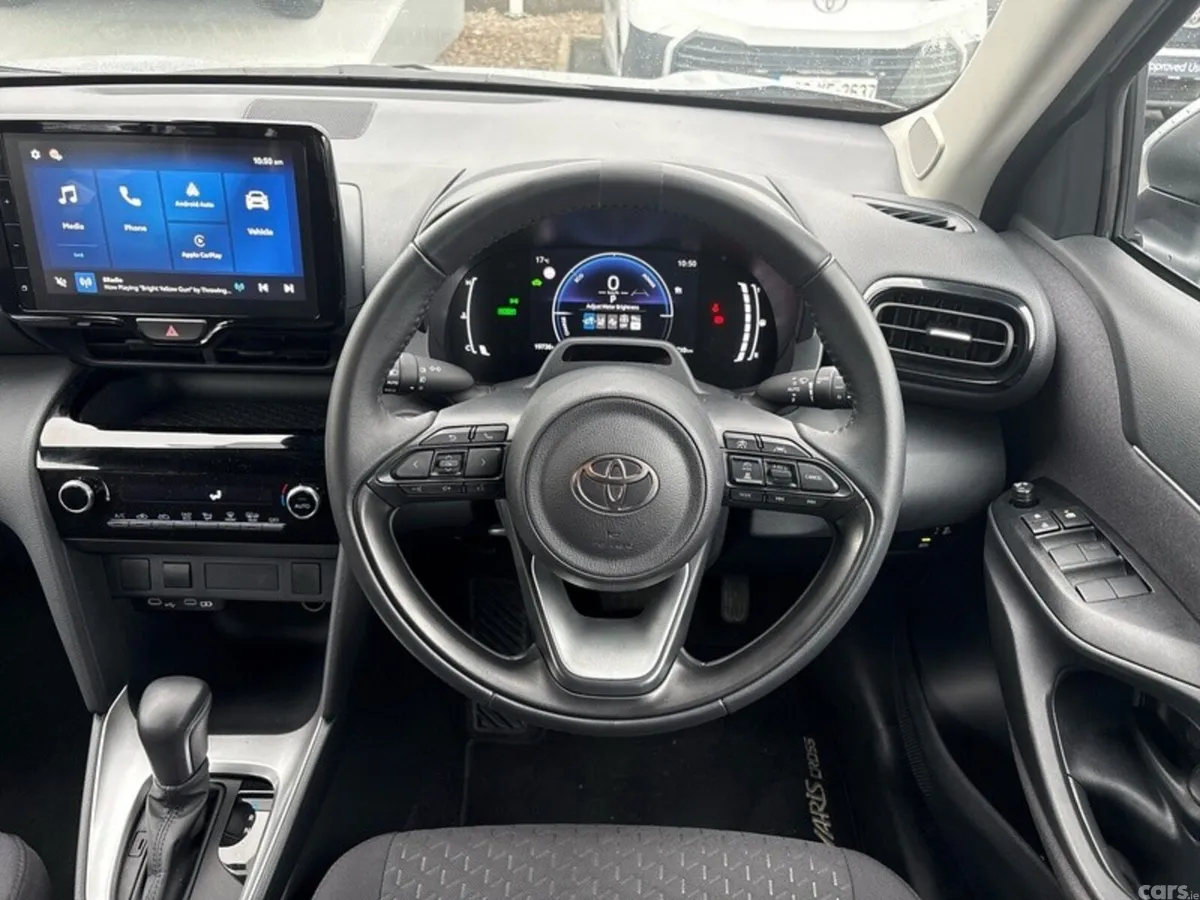 Toyota Yaris Cross Hatchback, Petrol Hybrid, 2026, Grey