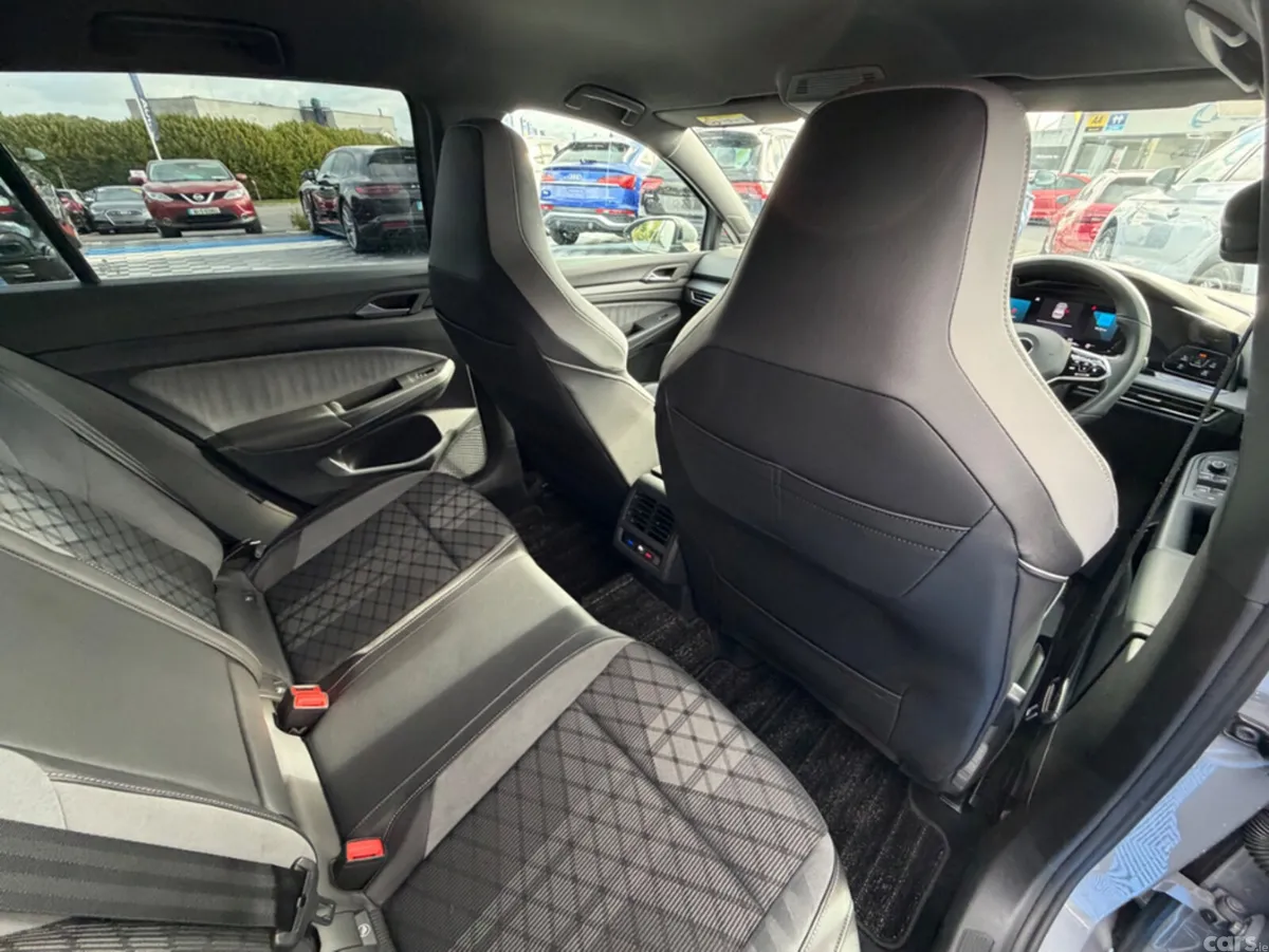 Volkswagen Golf Hatchback, Petrol, 2021, Grey