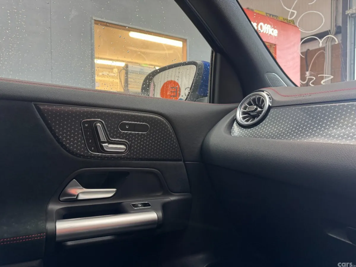 Mercedes-Benz EQA SUV, Electric, 2025, Blue