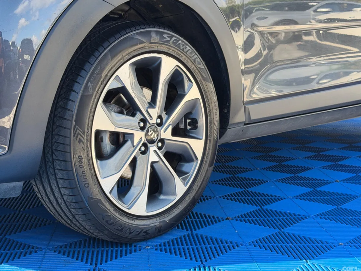 Kia Stonic SUV, Petrol, 2018, Grey
