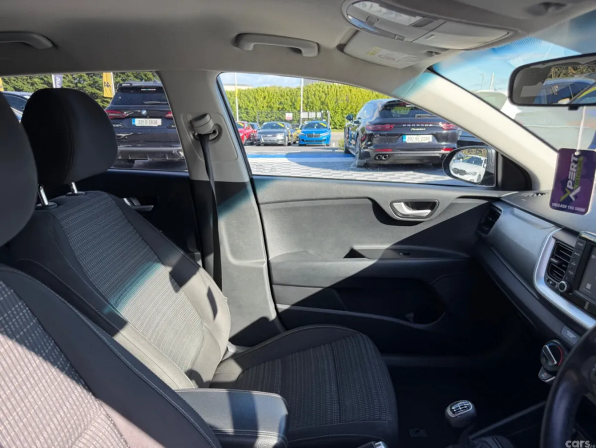 Kia Stonic SUV, Petrol, 2018, Grey
