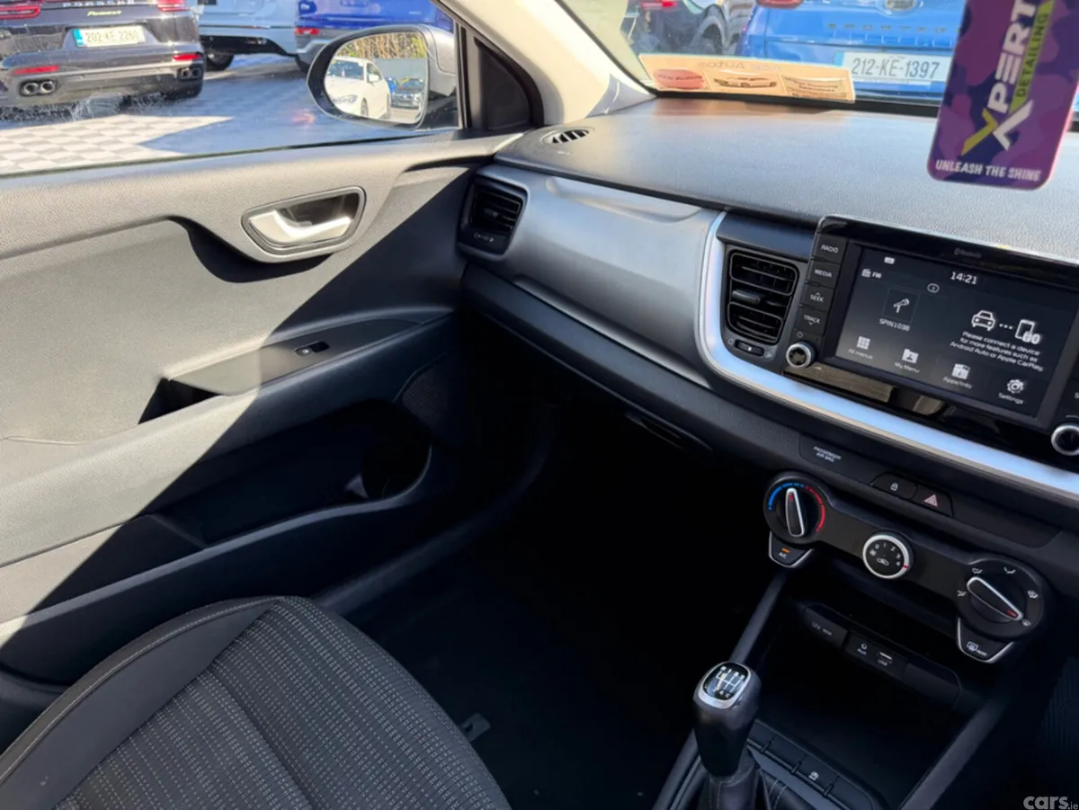 Kia Stonic SUV, Petrol, 2018, Grey