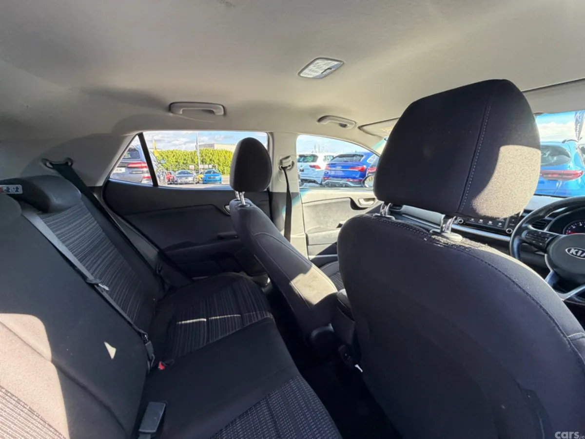 Kia Stonic SUV, Petrol, 2018, Grey