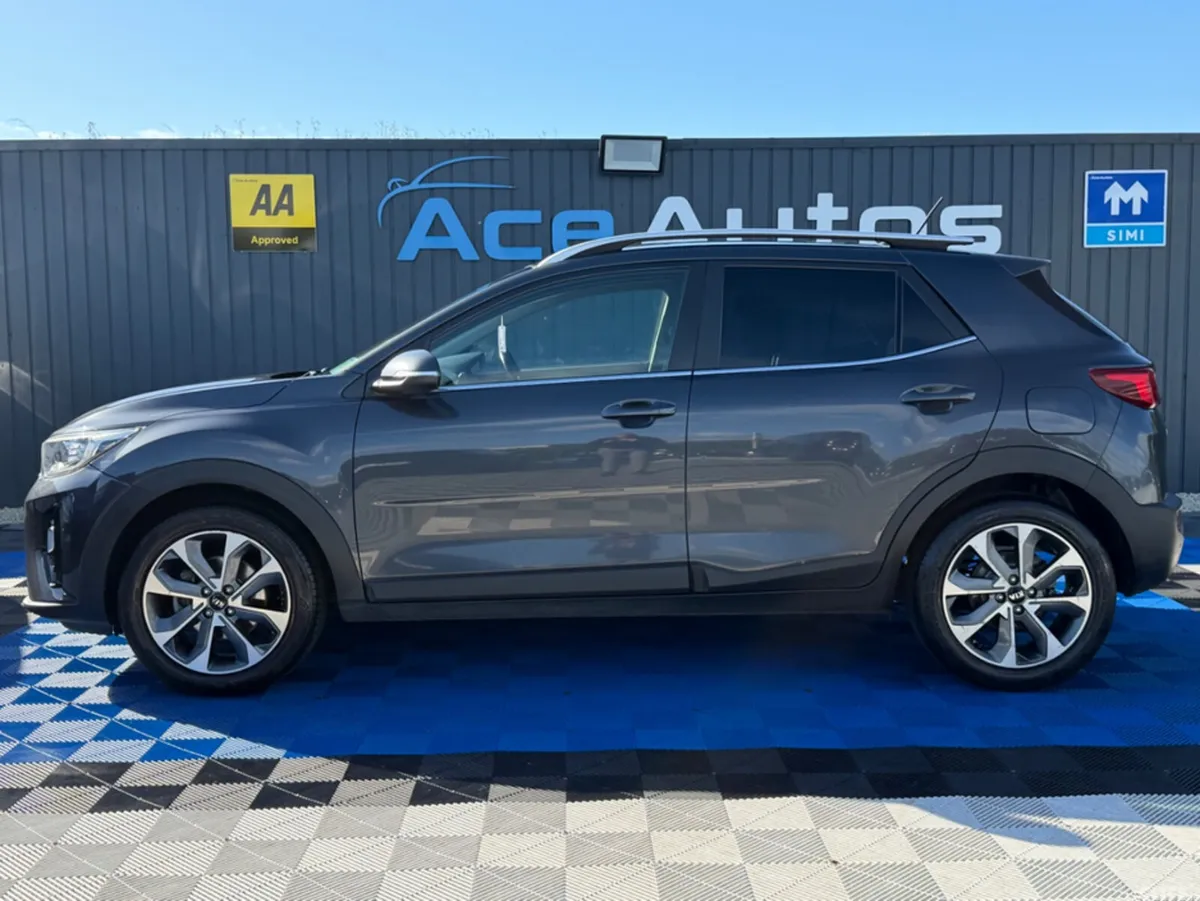 Kia Stonic SUV, Petrol, 2018, Grey