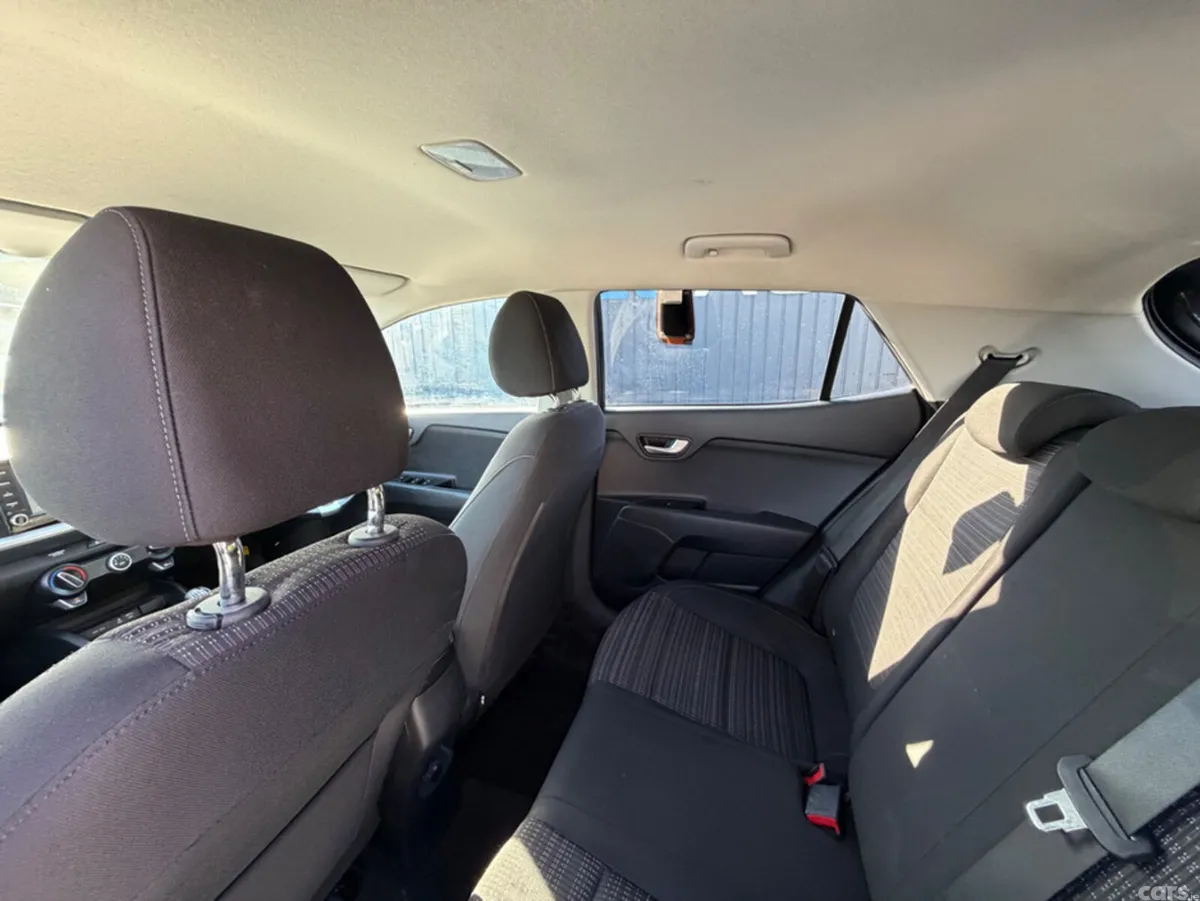 Kia Stonic SUV, Petrol, 2018, Grey