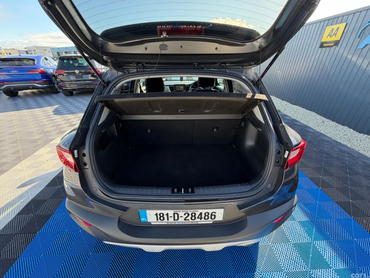 Kia Stonic SUV, Petrol, 2018, Grey