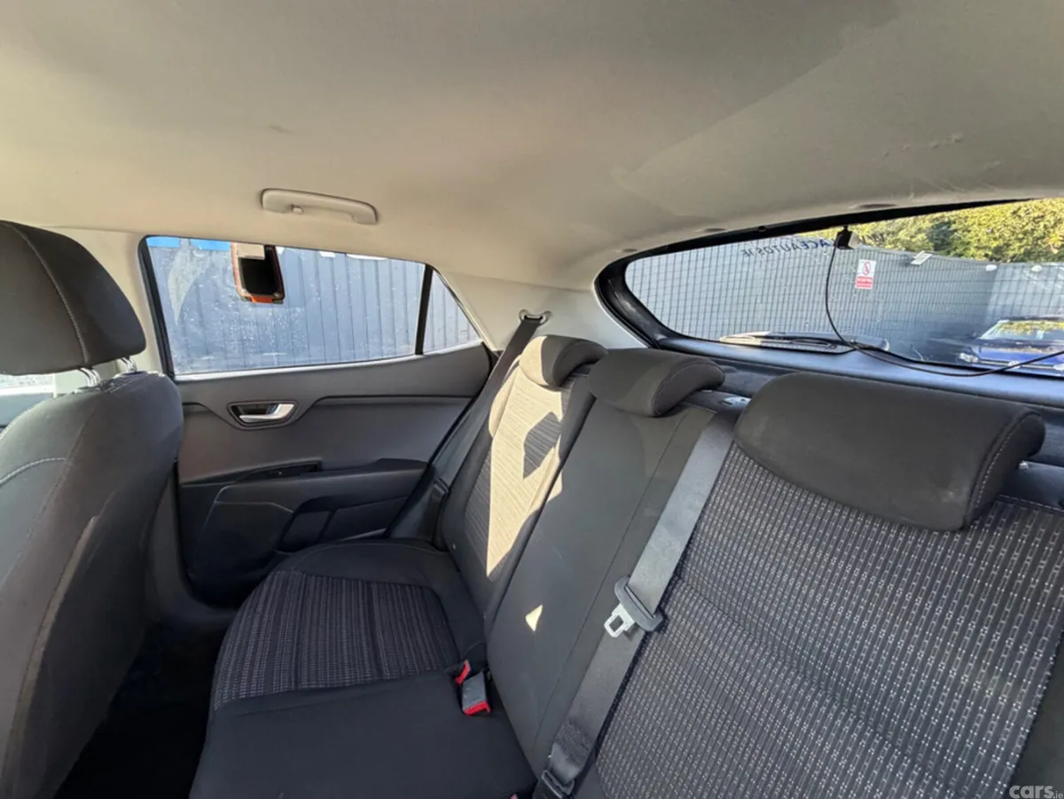 Kia Stonic SUV, Petrol, 2018, Grey