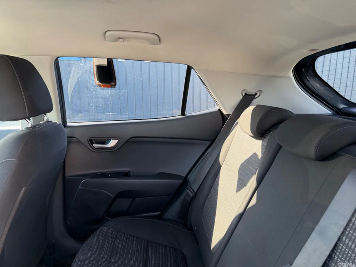 Kia Stonic SUV, Petrol, 2018, Grey