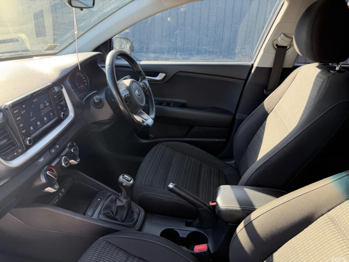 Kia Stonic SUV, Petrol, 2018, Grey