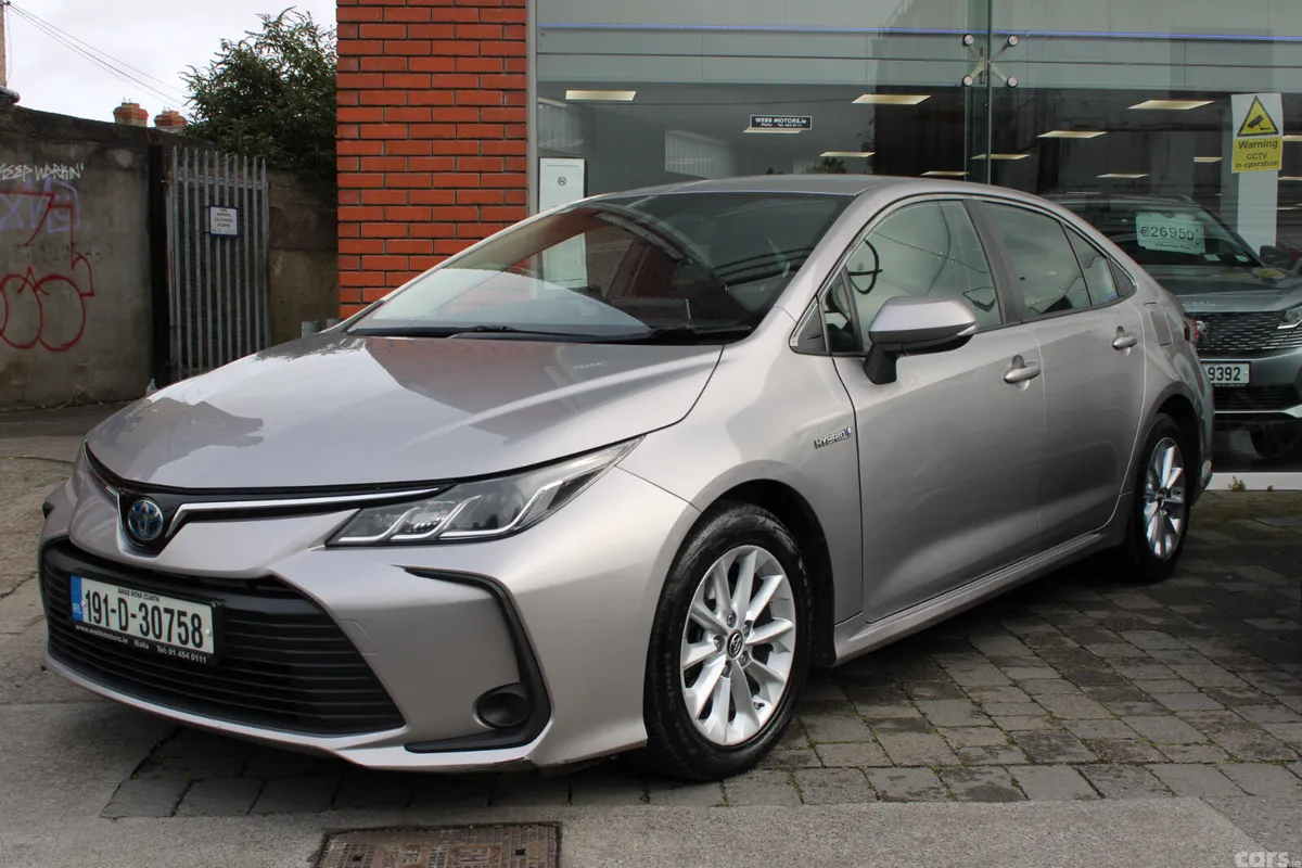 Toyota Corolla Saloon, Petrol Hybrid, 2019, Grey
