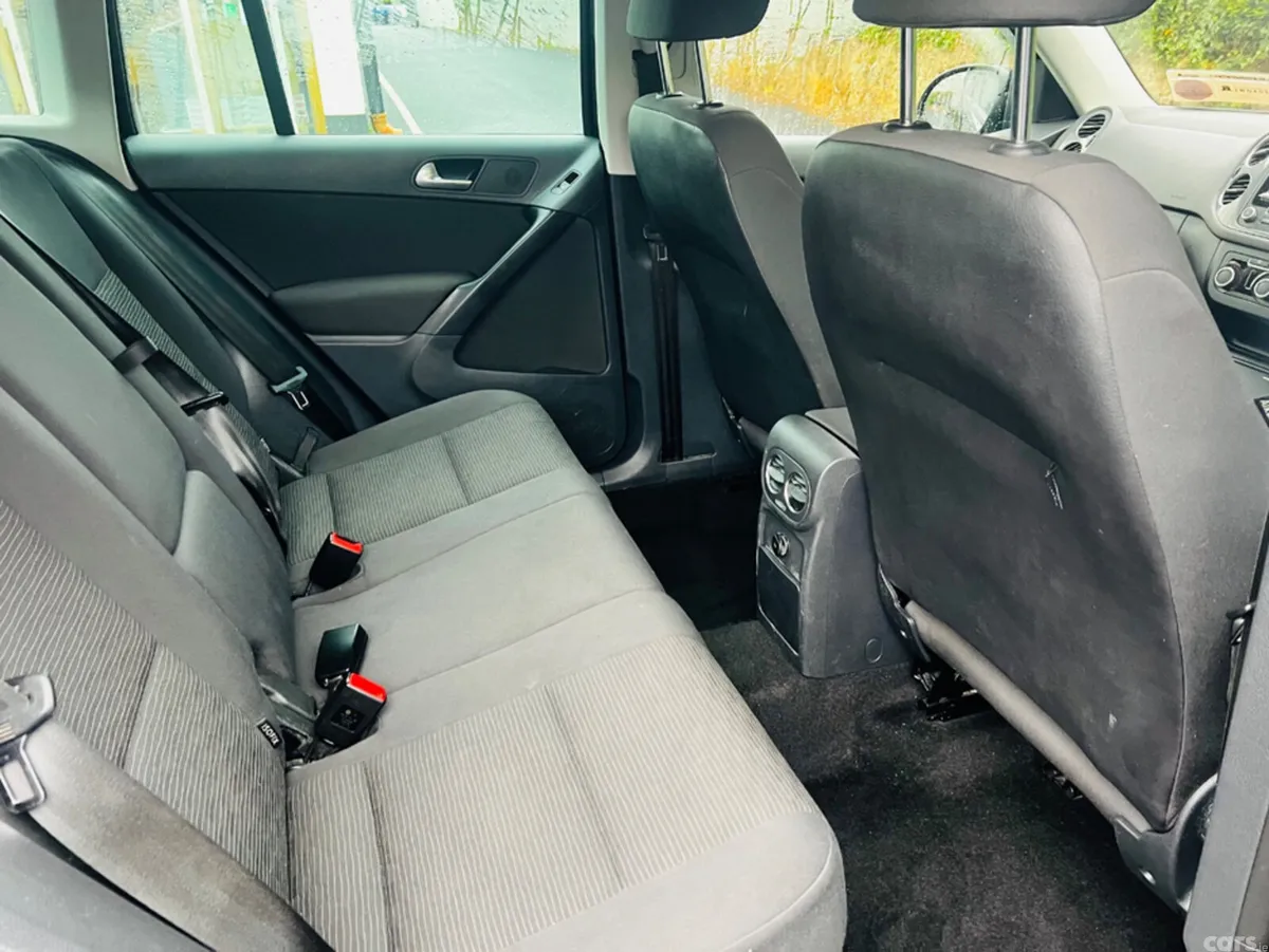 Volkswagen Tiguan SUV, Diesel, 2013, Black