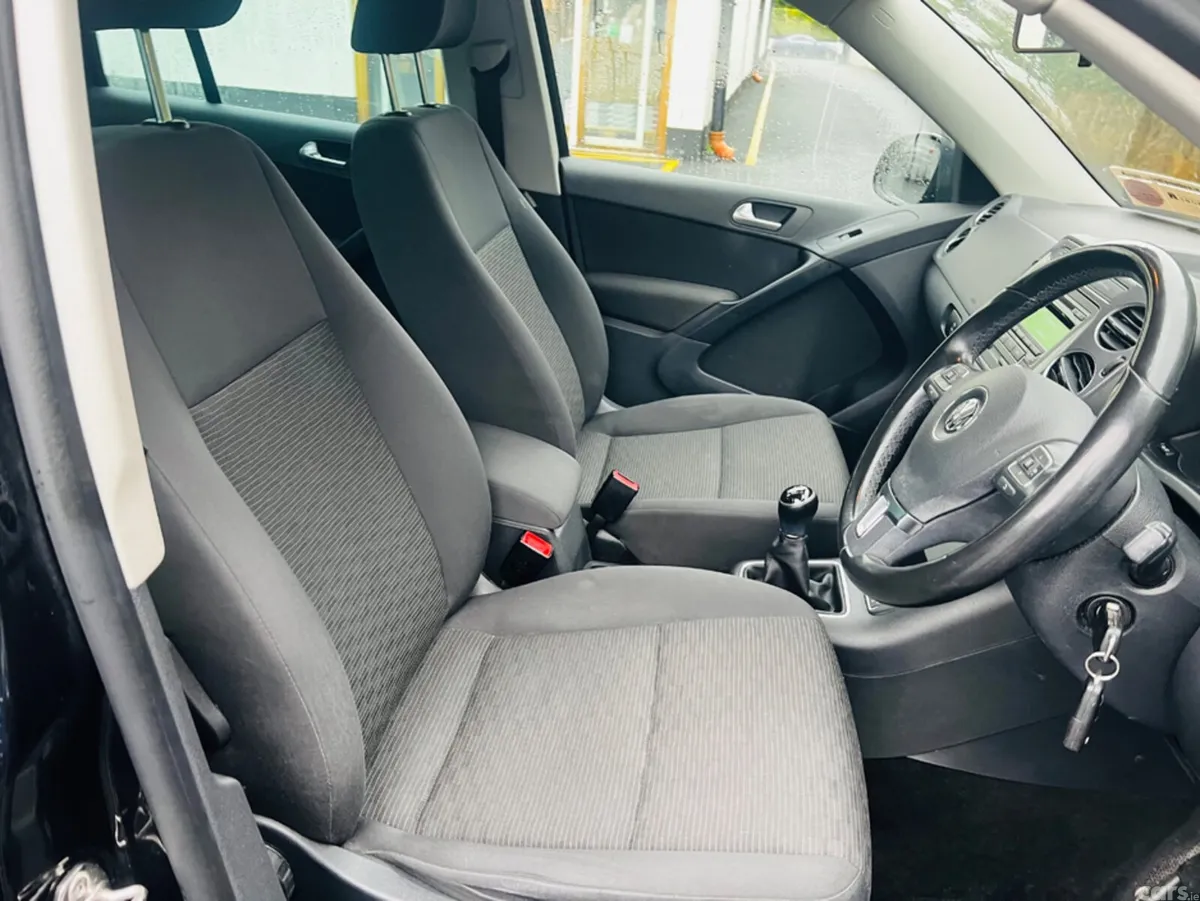 Volkswagen Tiguan SUV, Diesel, 2013, Black