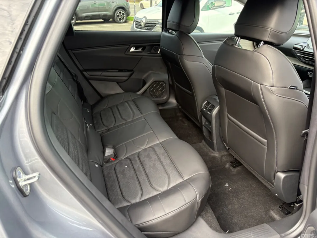 Citroen C5 X MPV, Petrol Plug-in Hybrid, 2026, Grey
