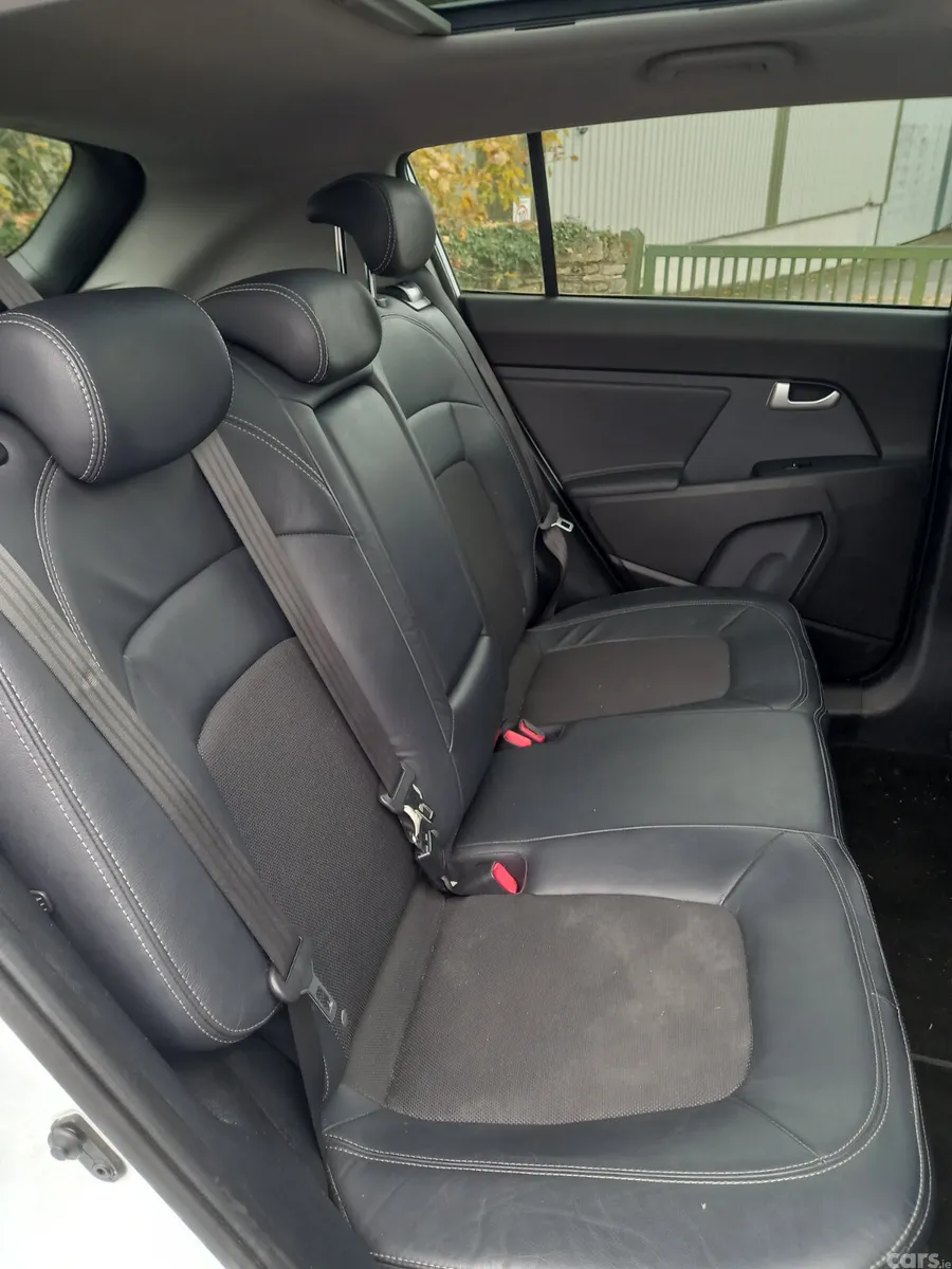 Kia Sportage SUV, Diesel, 2013, White