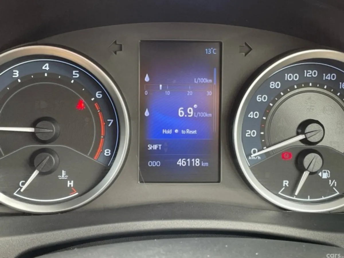 Toyota Corolla Saloon, Petrol, 2018, Grey