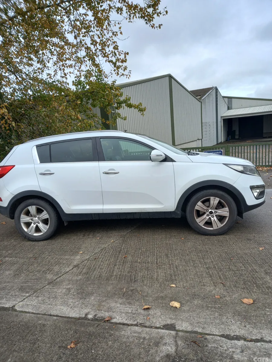 Kia Sportage SUV, Diesel, 2013, White