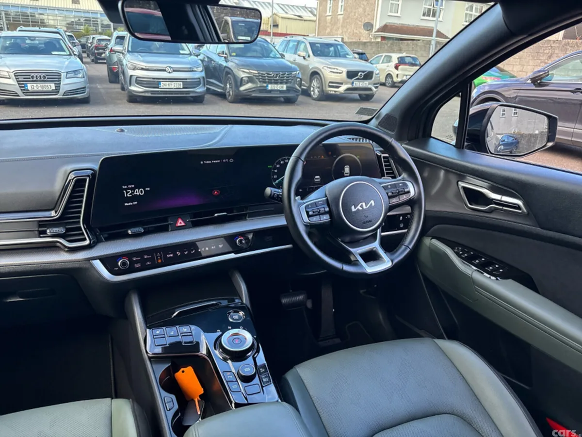 Kia Sportage MPV, Petrol Plug-in Hybrid, 2025, Grey