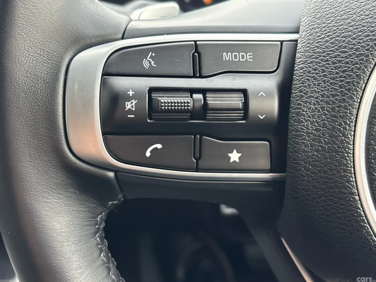 Kia Sportage MPV, Petrol Plug-in Hybrid, 2024, Black