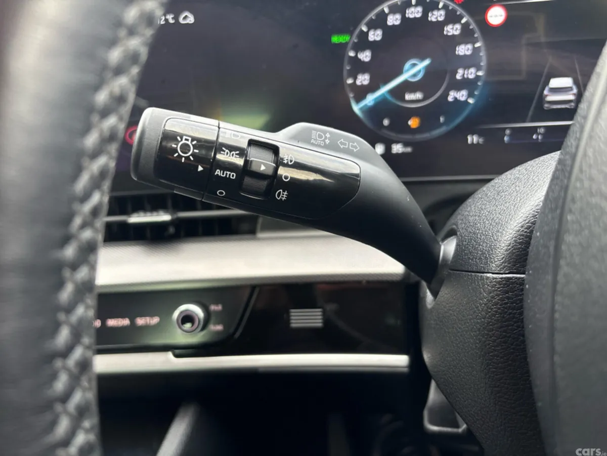 Kia Sportage MPV, Petrol Plug-in Hybrid, 2024, Black