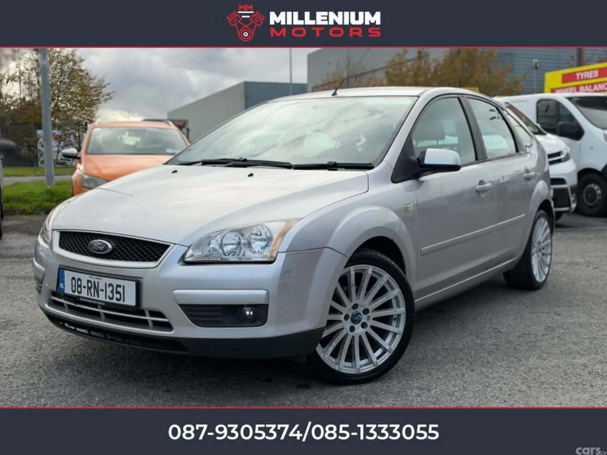 Ford Focus Hatchback, Petrol, 2008, Silver