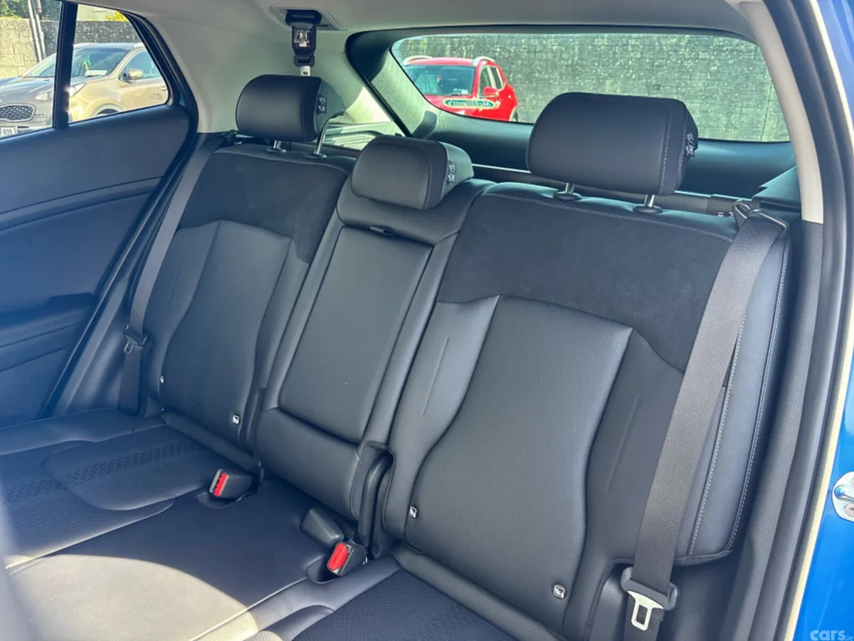 Kia Sportage MPV, Diesel Hybrid, 2026, Blue