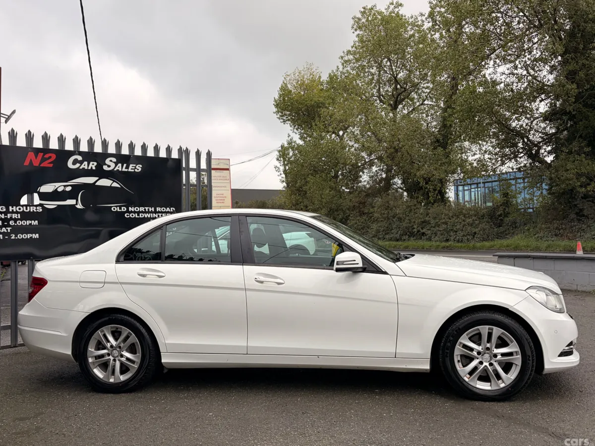 Mercedes-Benz C-Class Saloon, Diesel, 2013, White