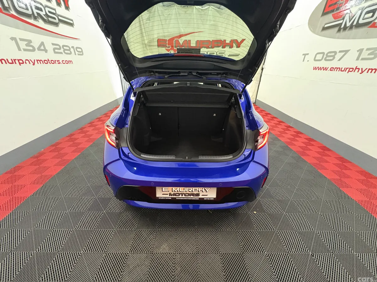 Toyota Corolla Hatchback, Petrol Hybrid, 2023, Blue